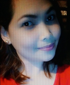色白でグラマーなフィリピン女性20代