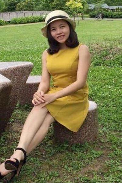 山形県在中の色白で可愛いベトナム女性20代