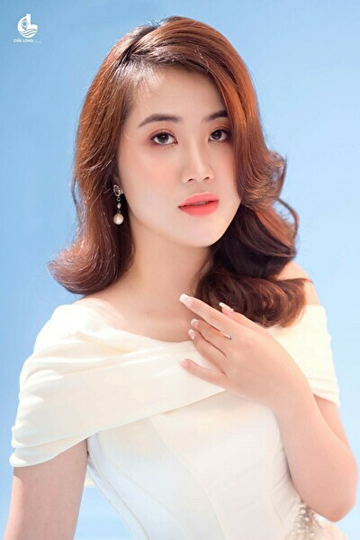 知的で多趣味なベトナム女性20代（TJP21245）