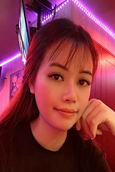 東京在中の魅力的なベトナム女性20代（SAM22193）