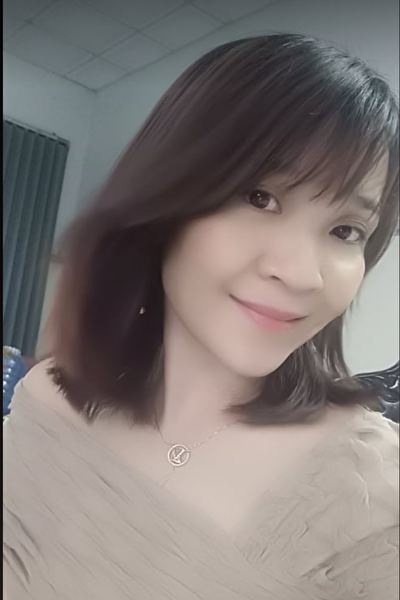 真面目なベトナム女性20代（SAM22215）