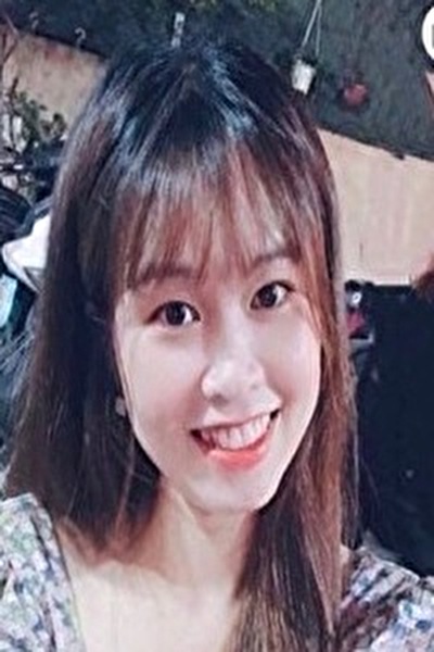 笑顔の可愛い爽やかなベトナム女性20代（SAM22284）