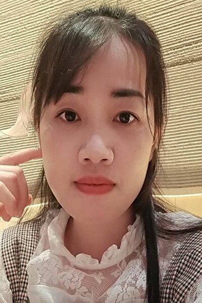 埼玉県在中の真面目で大人しいベトナム女性30代（TJP22390）