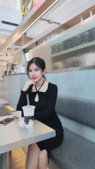 英語が話せる清楚で可愛いベトナム女性20代（HH23017）