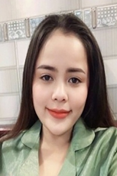 長い髪が自慢の優しいベトナム女性20代（TVH23381 ）