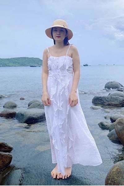 お肌の綺麗な色白のベトナム女性30代（TH23293）