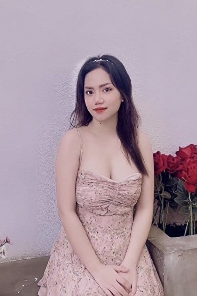 まだあどけなさが残る可愛いベトナム女性20代（TH23279）