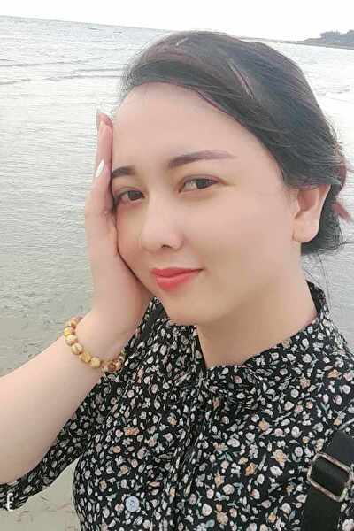 色白でお肌の綺麗なベトナム女性30代(JP24612）