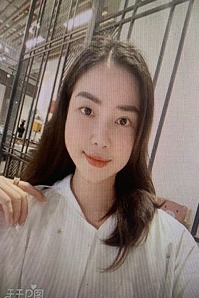 脚の綺麗なベトナム女性20代(TH24248）