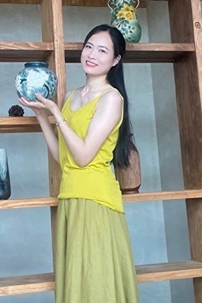 他人を気遣う事が出来る優しいベトナム女性30代（HV25268 ）