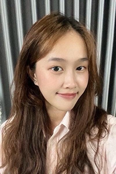 スタイルの良い明るくて誠実なベトナム女性20代（SAM25558 ）