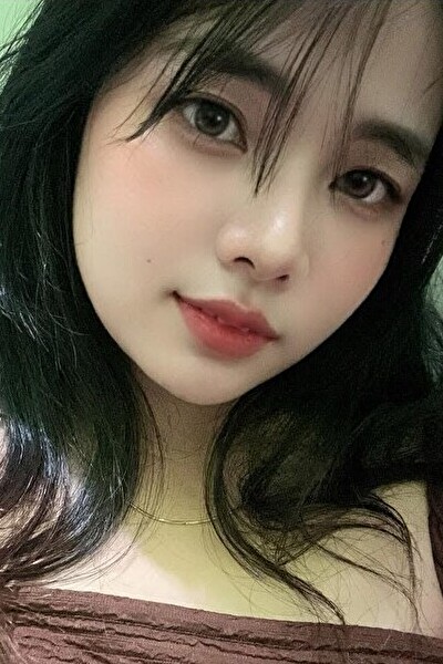少々内向的なベトナム女性30代（TH25387）