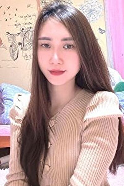 埼玉県在中の清楚で高身長のベトナム女性20代（SAM25549）