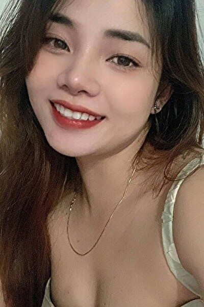 少々内向的なベトナム女性30代（TH25387）