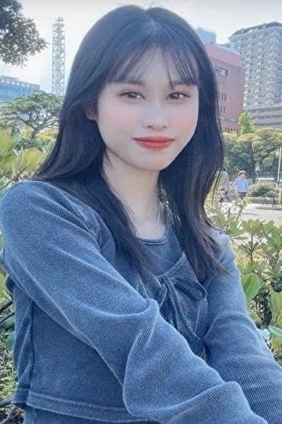 陽気で明るい高身長のベトナム女性20代（TH25196 ）
