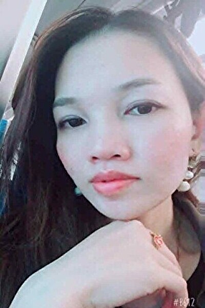 高身長でスタイルの良いお洒落なベトナム女性30代（TH25509 ）