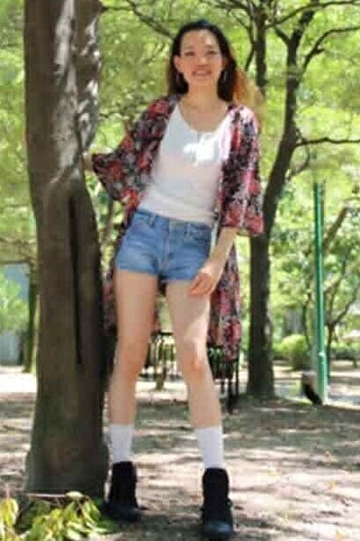 高身長でスタイルの良いお洒落なベトナム女性30代（TH25509 ）