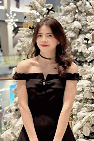 お洒落でセンスのあるベトナム女性30代（TH25550 ） ）