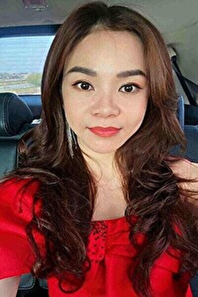 スタイル抜群の勤勉で活動的なベトナム女性30代（TH25541 ）