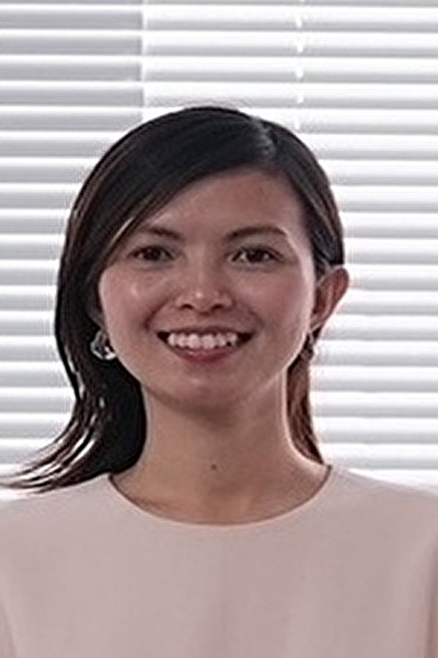 落ち着きのある知的なベトナム女性30代（JP261114）