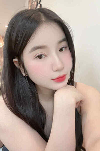 家庭的で清潔感のある何事にも積極的なベトナム女性20代（JP251095 ）