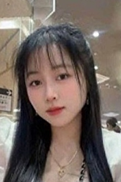 前向きで社交的なベトナム女性20代（TH26559 ）